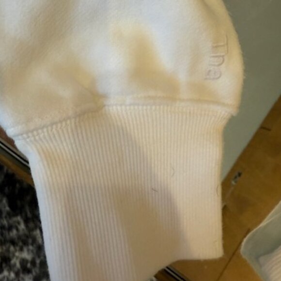 NWT TNA Cozy AF White Cropped Hoodie - Size 1 (XS/S) - Picture 4 of 8